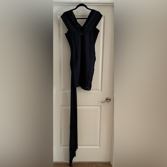 Elliatt Rochelle Dress in Black (Women’s M) - Picture 5 of 11